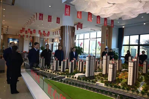 省AG贵宾会集团外部董事调研徽盐地产六安项目、霍邱项目